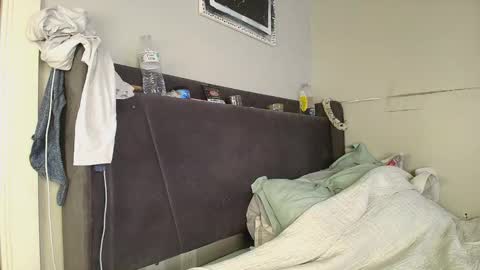 Snapshot of jaydomonique chatting on 17, 10, 2025 Naomiruty online show from 17, 10, 2025