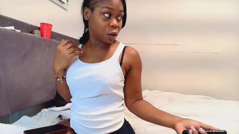 Snapshot of jaydomonique chatting on 1, 11, 2025 Naomiruty online show from 1, 11, 2025