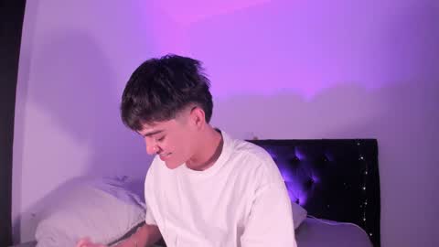 jaythomax online show from 12, 1, 2025