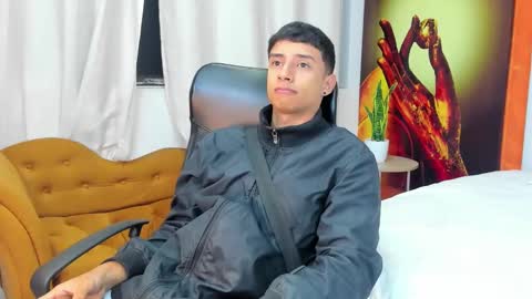 jaze_bradley online show from 6, 3, 2025