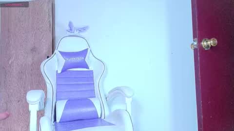 Snapshot of jazmin_barreraa chatting on 6, 10, 2025 jazmin online show from 6, 10, 2025
