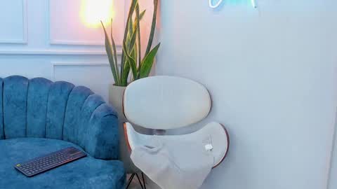 Jasmine  online show from 11, 2, 2025