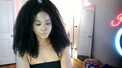 Jazmine Fox online show from 8, 4, 2026