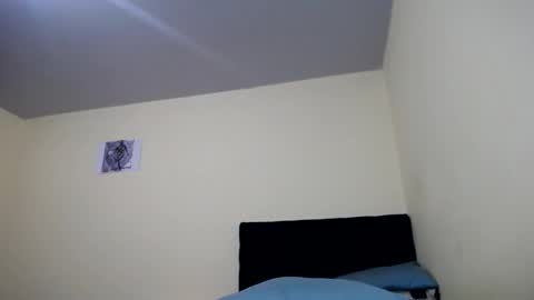 Snapshot of jboy_s chatting on 17, 12, 2024 jboy_s online show from 17, 12, 2024