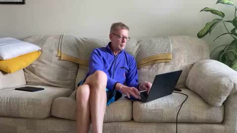 Jon online show from 11, 10, 2025