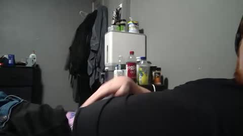 Snapshot of jd202009 chatting on 27, 10, 2025 Red Head Romeo online show from 27, 10, 2025