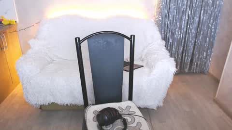 Angel online show from 2, 1, 2025