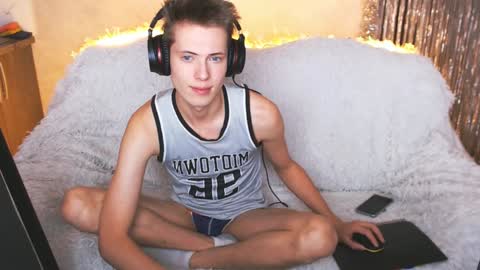 Angel online show from 1, 2, 2025