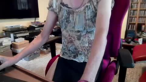 Snapshot of jeanette_uk chatting on 21, 7, 2026 Jeanette James online show from 21, 7, 2026