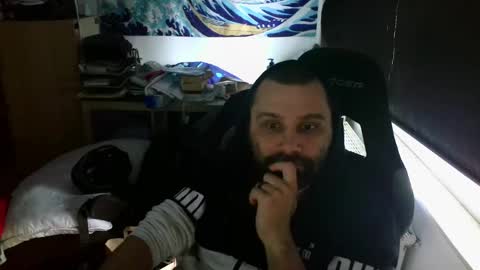 Snapshot of jeetzys chatting on 5, 4, 2026 you may know me lol online show from 5, 4, 2026