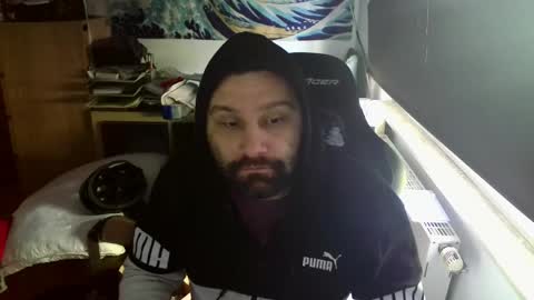 Snapshot of jeetzys chatting on 6, 4, 2026 you may know me lol online show from 6, 4, 2026