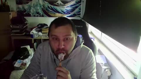 Snapshot of jeetzys chatting on 15, 5, 2026 you may know me lol online show from 15, 5, 2026