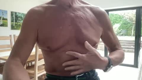 Snapshot of jeeves200 chatting on 10, 11, 2025 Sensual Jeeves online show from 10, 11, 2025