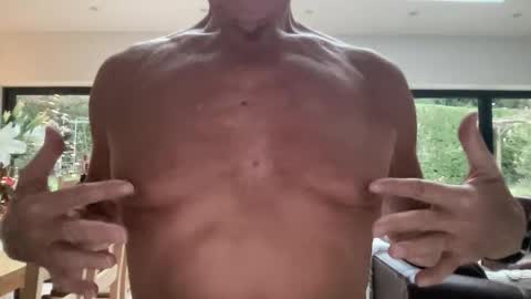 Snapshot of jeeves200 chatting on 29, 11, 2025 Sensual Jeeves online show from 29, 11, 2025