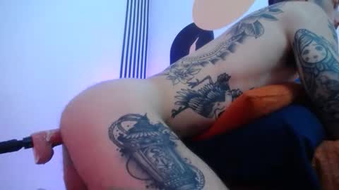 Snapshot of jeff_cube chatting on 4, 6, 2026 Jeff and Mugi Independent model online show from 4, 6, 2026