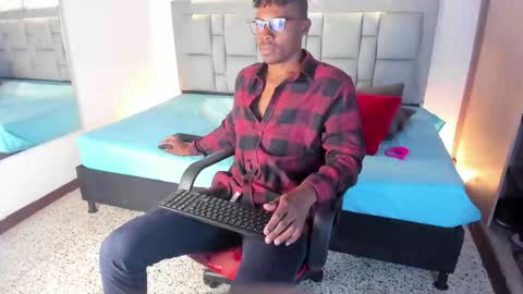 Snapshot of jeffrey_cottom chatting on 15, 1, 2025 Jeff online show from 15, 1, 2025