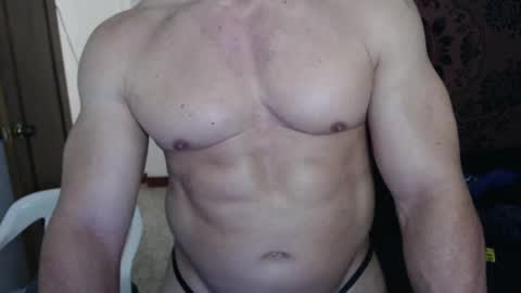 Snapshot of jefmuscletw chatting on 24, 1, 2025 brayam online show from 24, 1, 2025
