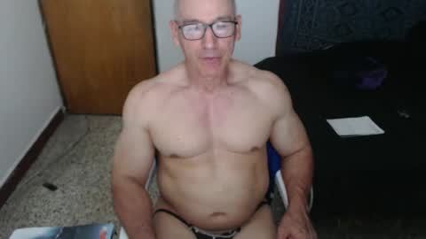 Snapshot of jefmuscletw chatting on 19, 2, 2026 brayam online show from 19, 2, 2026