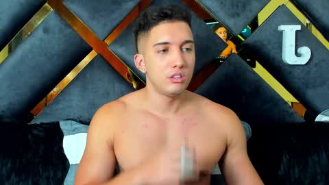 Snapshot of jeicob_stone1 chatting on 16, 12, 2024 JEICOB STONE online show from 16, 12, 2024