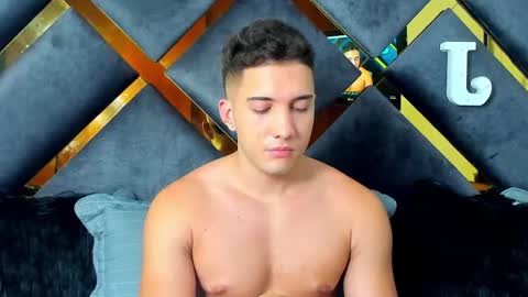 Snapshot of jeicob_stone1 chatting on 21, 12, 2024 JEICOB STONE online show from 21, 12, 2024