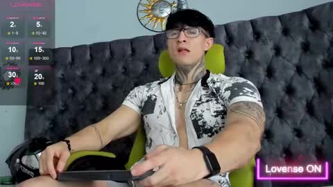 JC online show from 8, 3, 2025