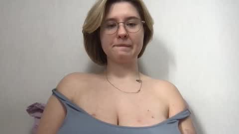 Snapshot of jelly_gum chatting on 2, 3, 2026 Inna online show from 2, 3, 2026