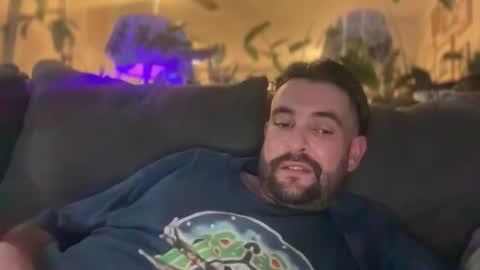 Guy Jones online show from 19, 12, 2025