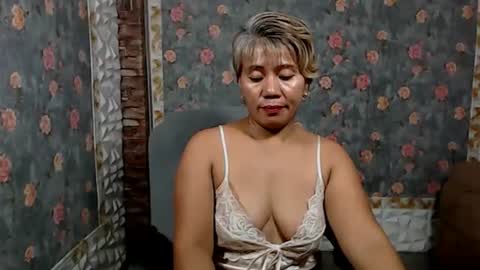 Snapshot of jemm36 chatting on 11, 1, 2025 Jem online show from 11, 1, 2025