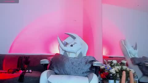 jen online show from 25, 10, 2025