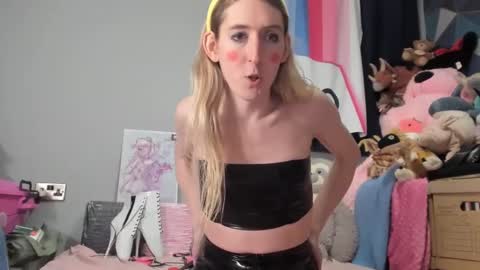 Snapshot of jenbydoll chatting on 10, 1, 2025 JenbyDoll online show from 10, 1, 2025