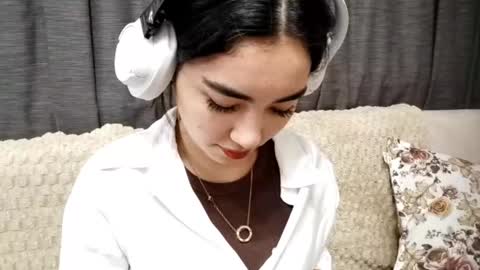 Snapshot of jenifersimon chatting on 15, 9, 2025 Jenifer online show from 15, 9, 2025