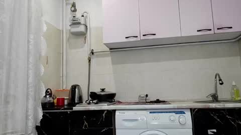 Jeniffer online show from 17, 12, 2025