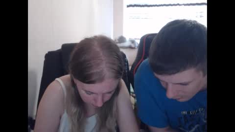 JenisAndPeter online show from 10, 9, 2025