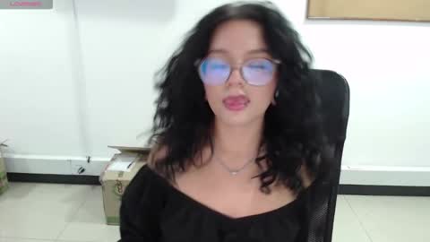 Snapshot of jenn_cg chatting on 13, 3, 2026 jenn online show from 13, 3, 2026