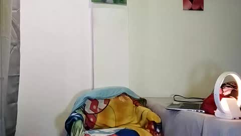  Isabella  online show from 15, 12, 2025