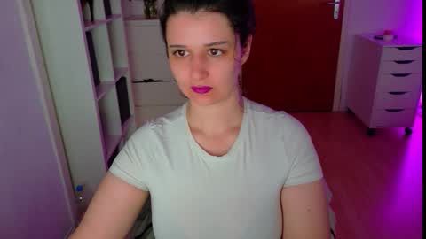 Snapshot of jenna_sxy19 chatting on 6, 10, 2025 jennasxy19 online show from 6, 10, 2025