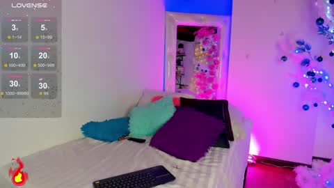 follow me in me  IG jenndy971 online show from 3, 12, 2024