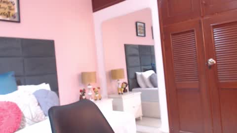 jenner_madison online show from 8, 11, 2025