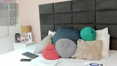 Snapshot of jenner_madison chatting on 8, 2, 2026 jenner_madison online show from 8, 2, 2026