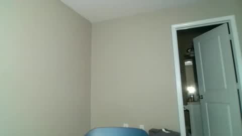 Jennibean6996 online show from 6, 1, 2025