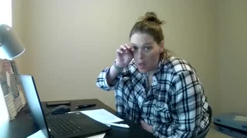 Jennibean6996 online show from 9, 2, 2025