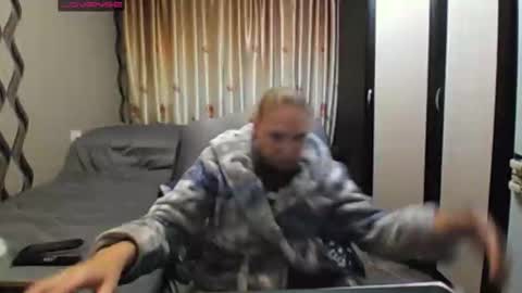 JenniDeep online show from 3, 6, 2026