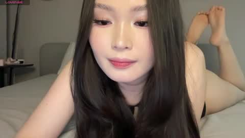 Snapshot of jennie_yung chatting on 7, 5, 2026 jennie_yung online show from 7, 5, 2026