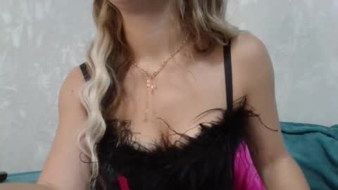 Snapshot of jennifer838 chatting on 14, 12, 2024 Jennifer online show from 14, 12, 2024