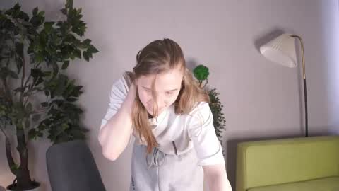 Snapshot of jenniferrakow chatting on 1, 4, 2026 Sofia online show from 1, 4, 2026