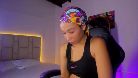 jenny__lawrence online show from 9, 11, 2025