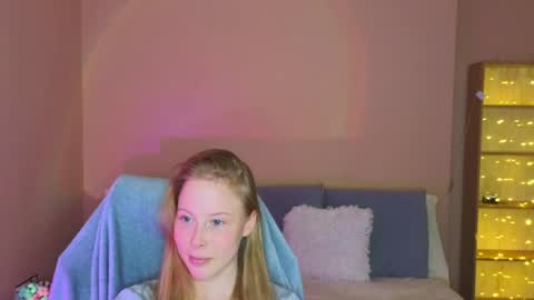 Snapshot of jenny_angelok chatting on 7, 5, 2026 Next broadcast on December 05 subject to change online show from 7, 5, 2026