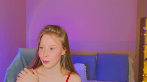 Snapshot of jenny_angelok chatting on 26, 5, 2026 Next broadcast on December 05 subject to change online show from 26, 5, 2026