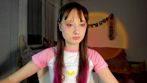 Jennifer Jenny Darling   online show from 5, 12, 2024