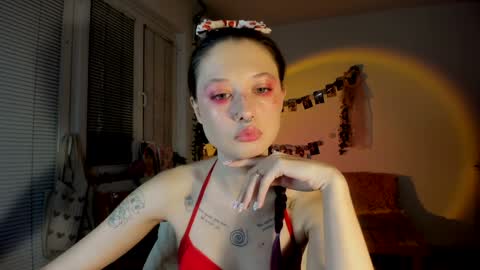 Jennifer Jenny Darling   online show from 18, 12, 2024